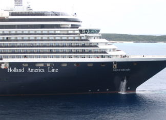 好消息!威士特丹號終於找到港口停泊了!